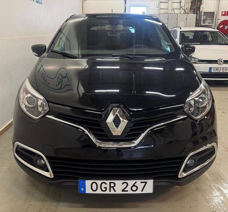 Begagnad Renault Captur 118 HK (86 kW) 2016 Svart SUV