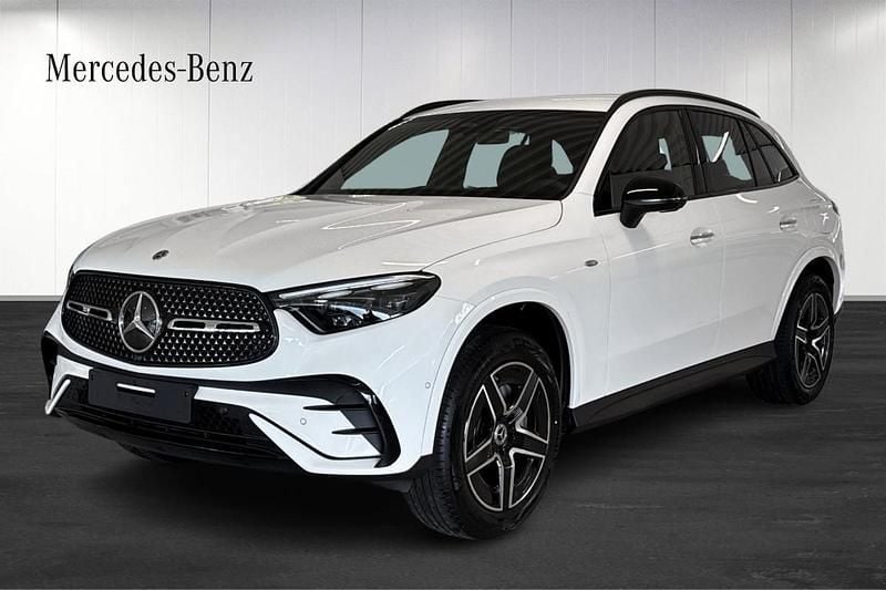 Ny 2025 Mercedes GLC300e AMG line SUV | 801 550 kr (Marknadspris) - Bild 1/4