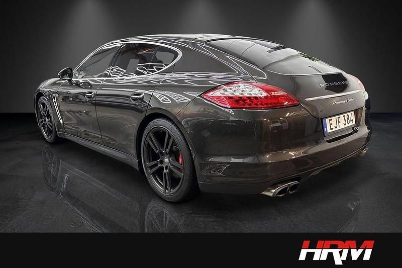 Begagnad Porsche Panamera Turbo Sport 500 HK (367 kW) 2011 Mgrå Sedan