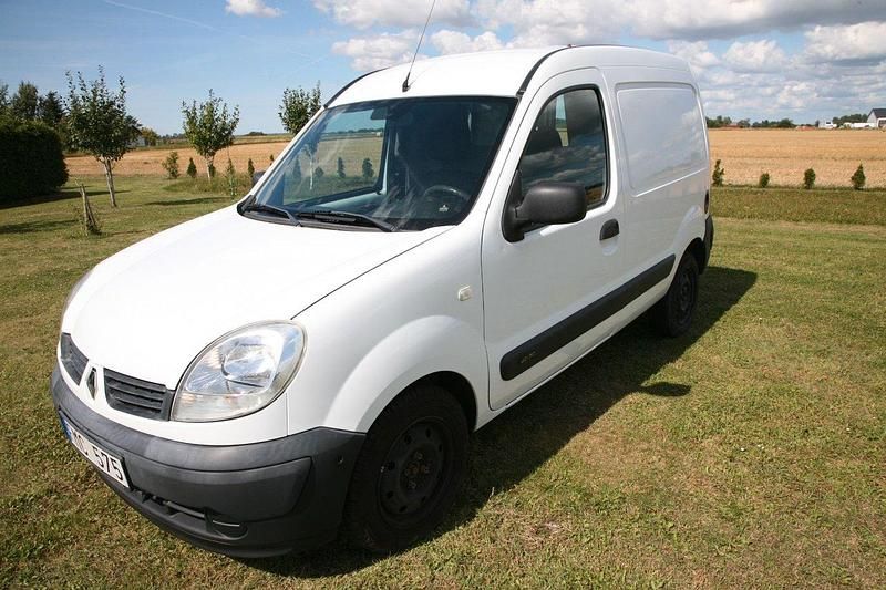 Vit Begagnad 2007 Renault Kangoo Minibuss | 42 000 kr (Marknadspris) - Bild 1/4