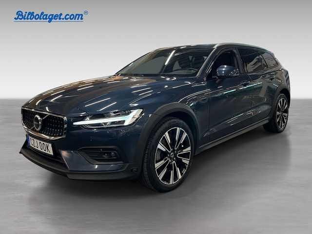 Begagnad 2023 Volvo V60 CC Kombi | 432 000 kr (Dyr) - Bild 1/4
