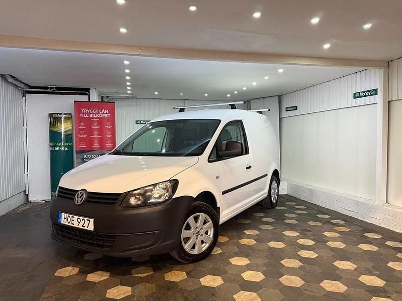 Vit Begagnad 2015 VW Caddy Minibuss | 79 999 kr (Bra pris) - Bild 1/4