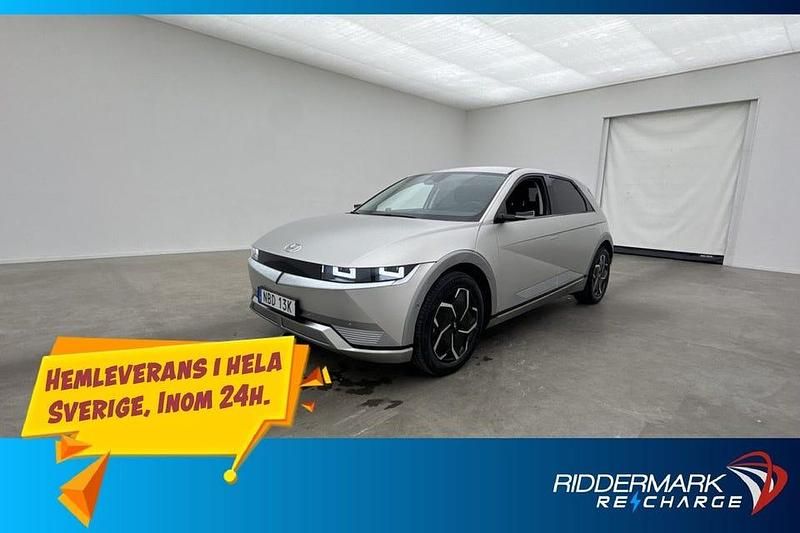 Grå Begagnad 2023 Hyundai Ioniq Advanced Halvkombi | 498 800 kr - Bild 1/3