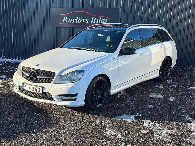 Vit Begagnad 2012 Mercedes C220 AMG Kombi | 79 800 kr (Bra pris) - Bild 1/4