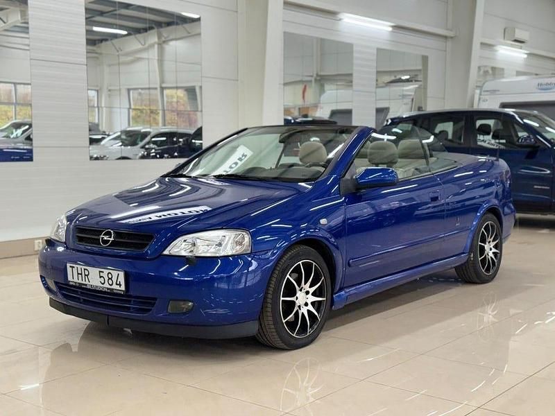 Blå (blå metallic) Begagnad 2002 Opel Astra Cabriolet Cab | 49 900 kr - Bild 1/4