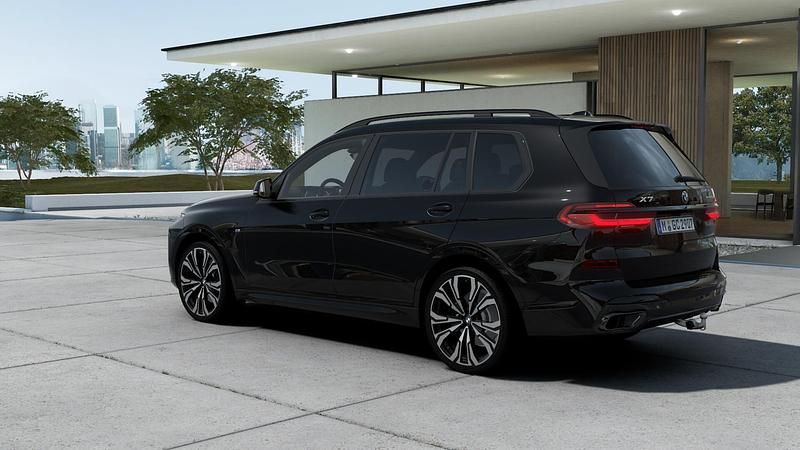 Begagnad BMW X7 M Sport 340 HK (250 kW) 2025 Svart SUV
