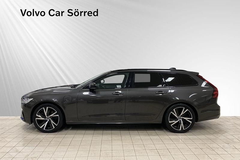 Grå Begagnad 2020 Volvo V90 R-Design Kombi | 359 900 kr (Marknadspris) - Bild 1/4