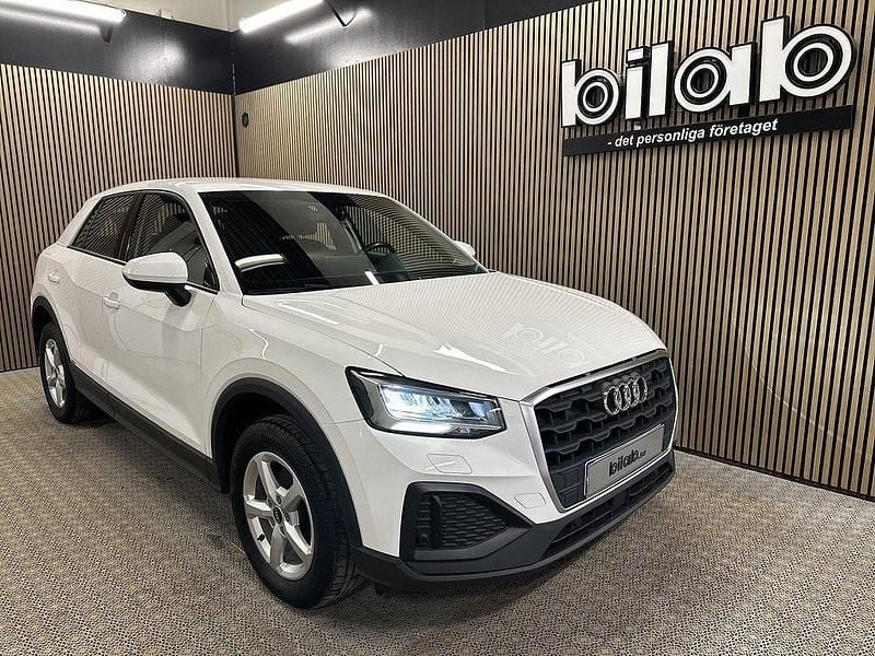 Ibisvit Begagnad 2021 Audi Q2 Proline SUV | 199 000 kr (Marknadspris) - Bild 1/4