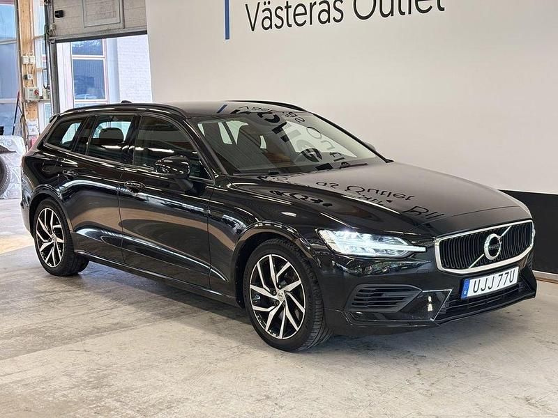 Svart Begagnad 2020 Volvo V60 Momentum Kombi | 249 900 kr (Marknadspris) - Bild 1/3