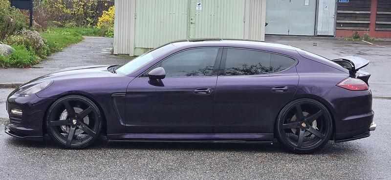 Begagnad Porsche Panamera S 400 HK (294 kW) 2010 Lila (silver) Sedan