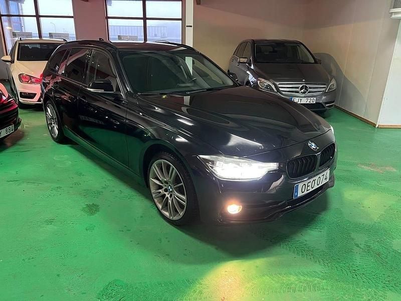 Begagnad BMW 318 Sport Line 150 HK (110 kW) 2017 Svart Kombi