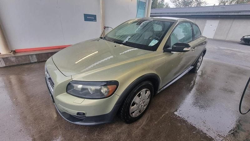Grön Begagnad 2008 Volvo C30 Kinetic Halvkombi | 36 000 kr (Bra pris) - Bild 1/4