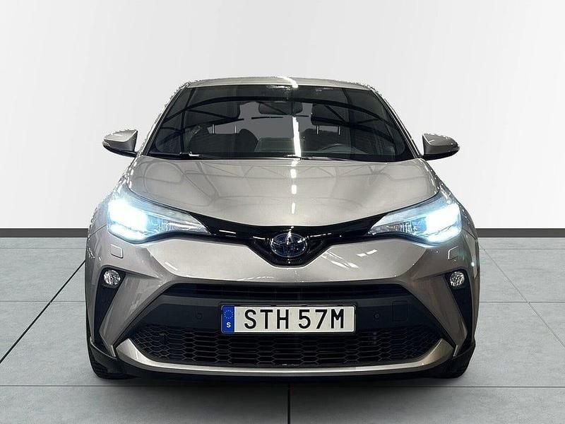 Begagnad Toyota C-HR Edition-S 122 HK (89 kW) 2021 Grå SUV