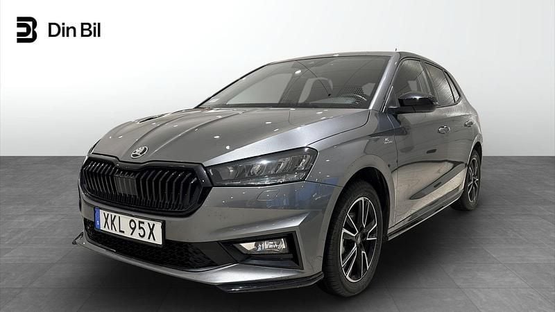 Graphite grey metallic Begagnad 2025 Skoda Fabia Monte Carlo Halvkombi | 279 900 kr - Bild 1/4