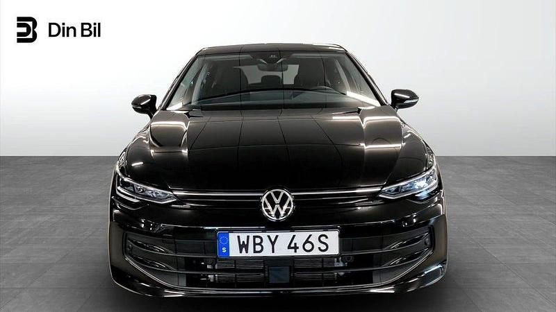Begagnad VW Golf VIII 150 HK (110 kW) 2025 Svart
