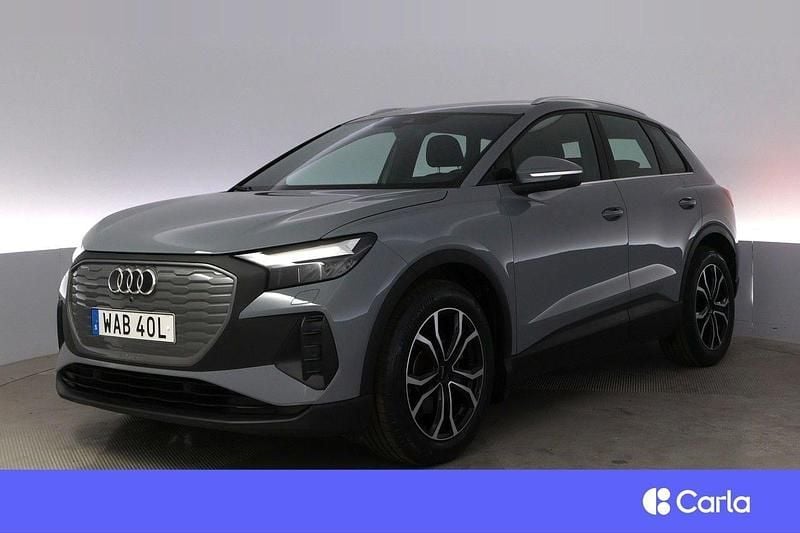 Grå Begagnad 2022 Audi Q4 e-tron Proline SUV | 326 900 kr (Lite dyr) - Bild 1/4
