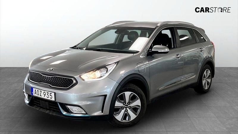 Grå (grey) Begagnad 2018 Kia Niro Advance SUV | 169 900 kr (Marknadspris) - Bild 1/4