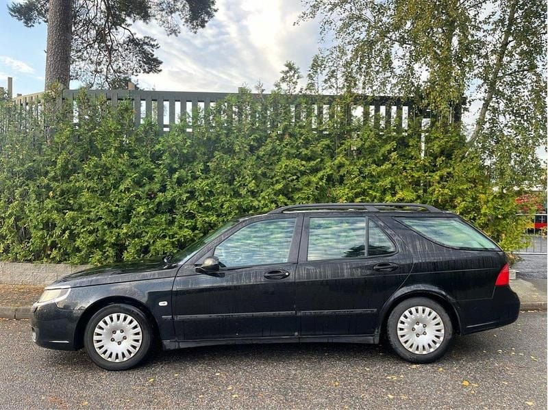 Svart Begagnad 2007 Saab 9-5 Kombi | 15 000 kr (Bra pris) - Bild 1/4