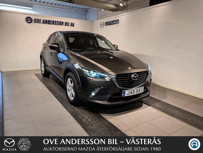 Brun/grå Begagnad 2015 Mazda CX-3 Vision SUV | 159 900 kr (Marknadspris) - Bild 1/4