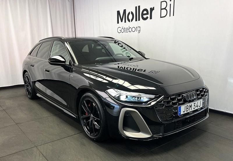 Svart (mytsvart metallic) Ny 2025 Audi A5 Edition .1 Sportkupé | 802 500 kr - Bild 1/4