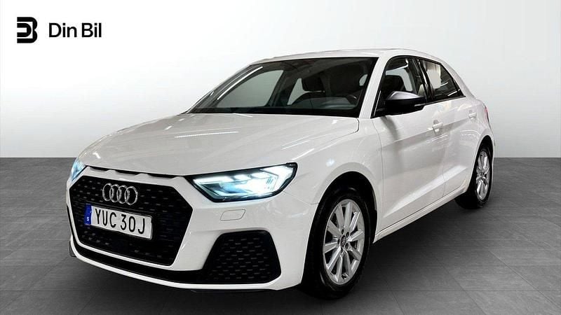 Vit Begagnad 2019 Audi A1 Sportback Proline Halvkombi | 194 000 kr (Marknadspris) - Bild 1/4