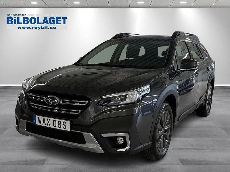 Grå Begagnad 2023 Subaru Outback SUV | 379 900 kr (Marknadspris) - Bild 1/4