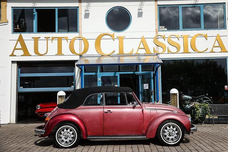 Begagnad VW Beetle Cabriolet 50 HK (36 kW) 1972 Röd Cab