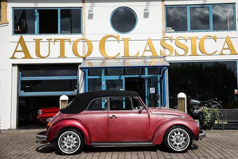 Röd Begagnad 1972 VW Beetle Cab | 149 000 kr - Bild 1/4