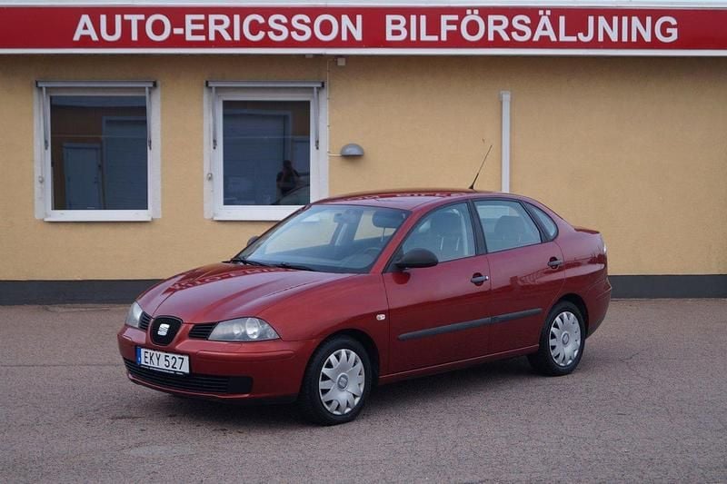 Röd Begagnad 2007 Seat Cordoba Sedan | 39 900 kr - Bild 1/4