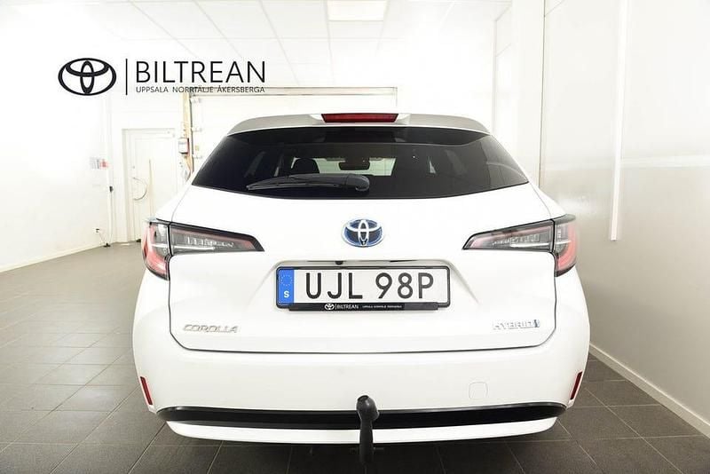 Begagnad Toyota Corolla Style 122 HK (89 kW) 2019 Vit Kombi