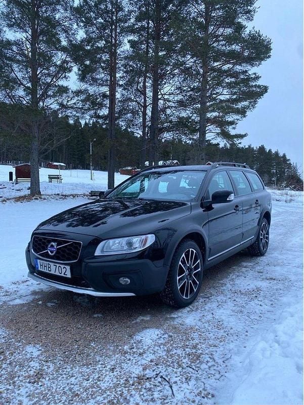 Svart Begagnad 2015 Volvo XC70 Dynamic SUV | 125 000 kr (Bra pris) - Bild 1/4