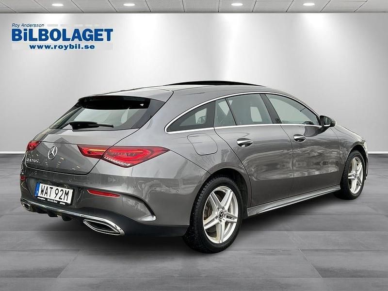Begagnad Mercedes CLA250 Shooting Brake AMG line 218 HK (160 kW) 2023 Grå Kombi