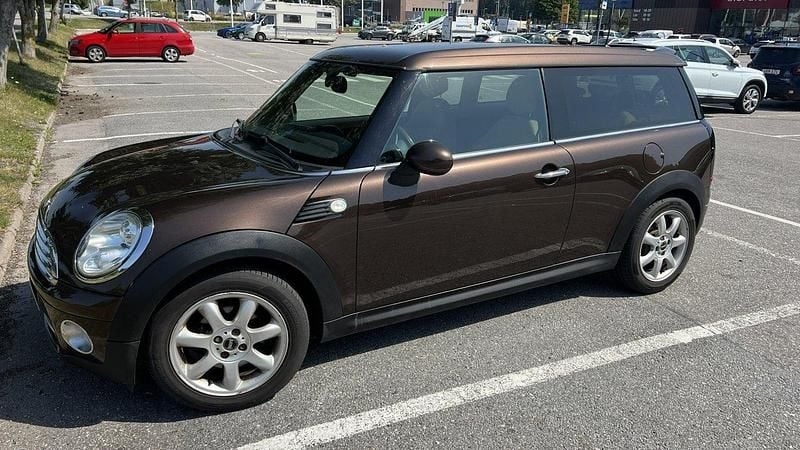 Brun Begagnad 2010 Mini Cooper D Clubman Kombi | 59 000 kr (Marknadspris) - Bild 1/4