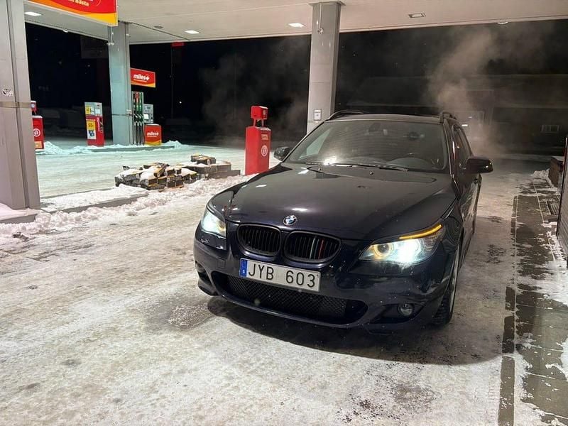Begagnad 2010 BMW 530 Kombi | 90 000 kr (Superpris) - Bild 1/4