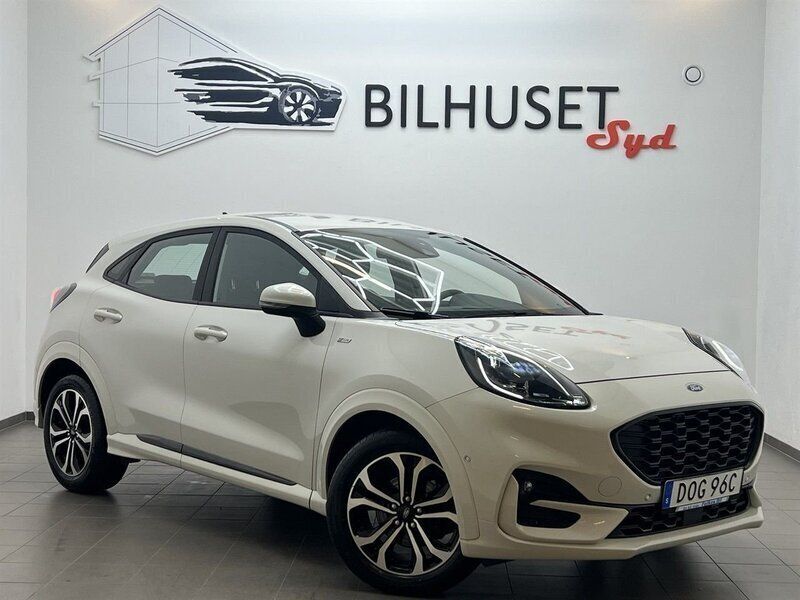 Vit Begagnad 2020 Ford Puma ST-Line SUV | 188 500 kr (Marknadspris) - Bild 1/4