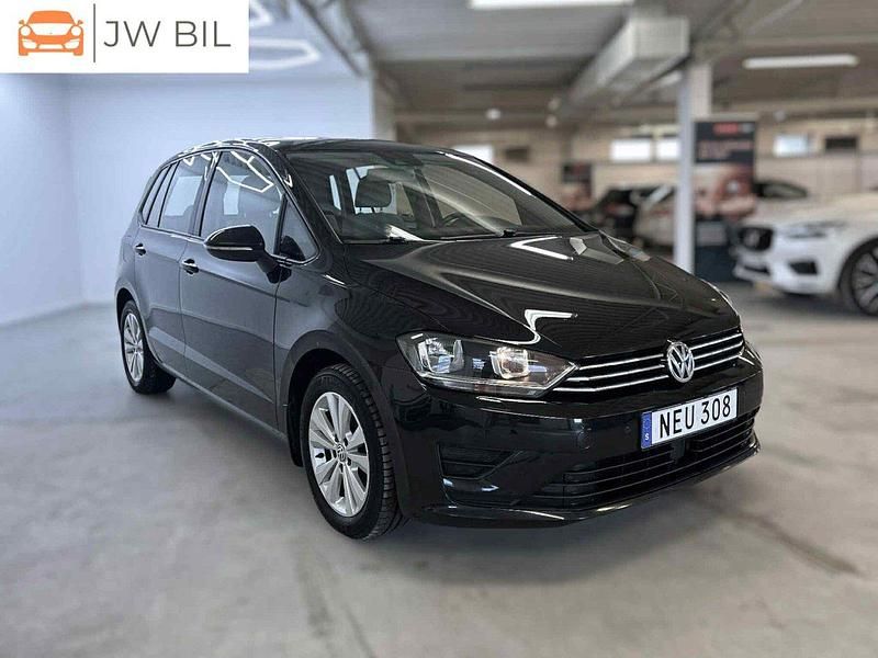 Svart Begagnad 2016 VW Golf VII Halvkombi | 124 900 kr (Marknadspris) - Bild 1/4
