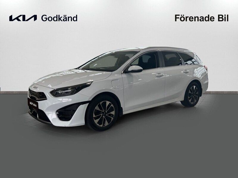 Vit (casa white) Begagnad 2022 Kia Ceed Sportswagon Advance Kombi | 265 000 kr (Marknadspris) - Bild 1/4