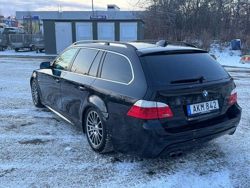 Begagnad BMW 523 190 HK (139 kW) 2008 Kombi