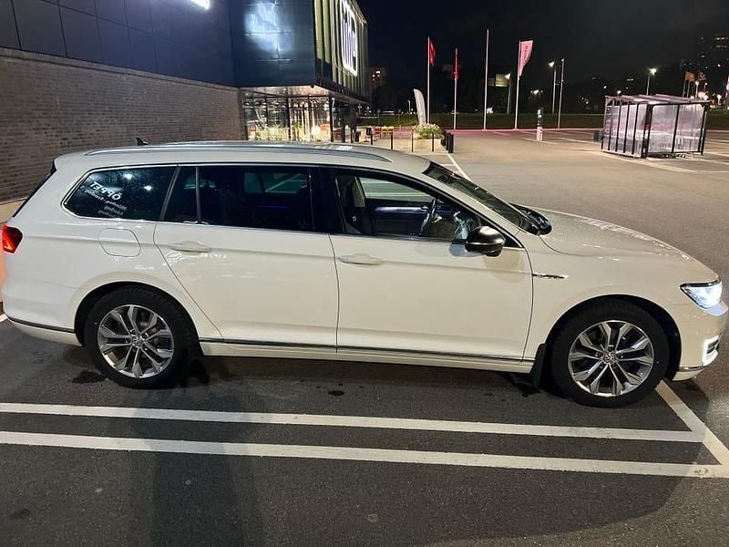 Begagnad VW Passat GTE 218 HK (160 kW) 2017 Kombi