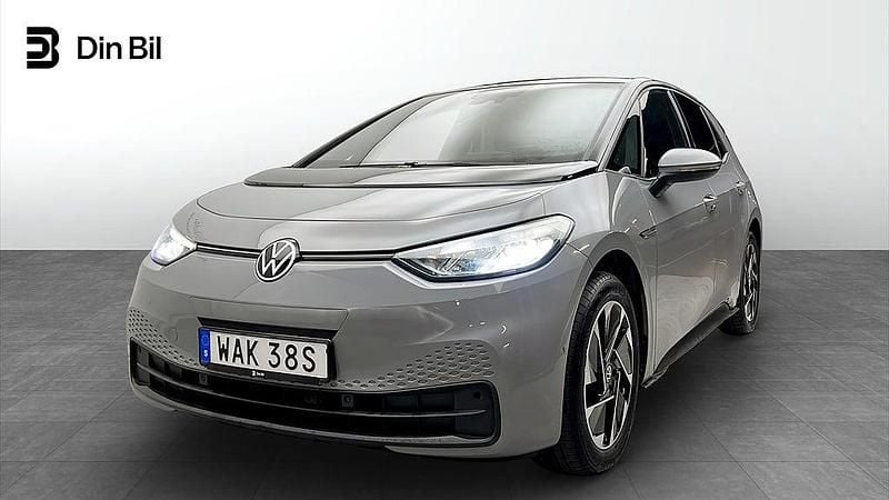 Grå (moonstone grey black) Begagnad 2023 VW ID.3 Comfortline Halvkombi | 309 900 kr (Marknadspris) - Bild 1/4
