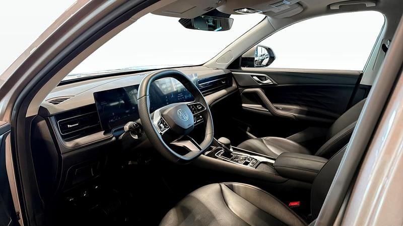 Begagnad MG HS Luxury 143 HK (105 kW) 2024 Grå SUV