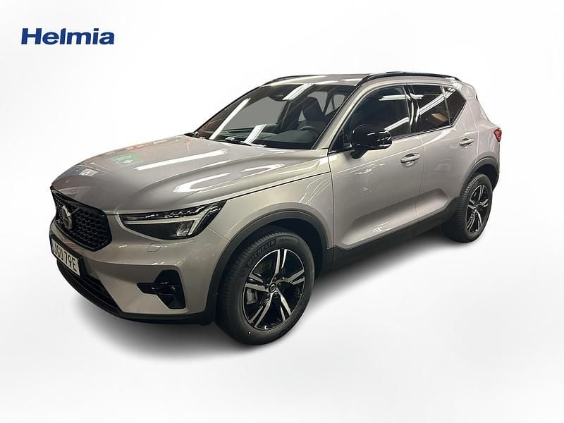 Ny Volvo XC40 2026 Silver SUV