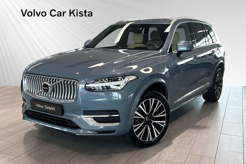 Grå Begagnad 2023 Volvo XC90 Ultimate SUV | 694 900 kr (Marknadspris) - Bild 1/3
