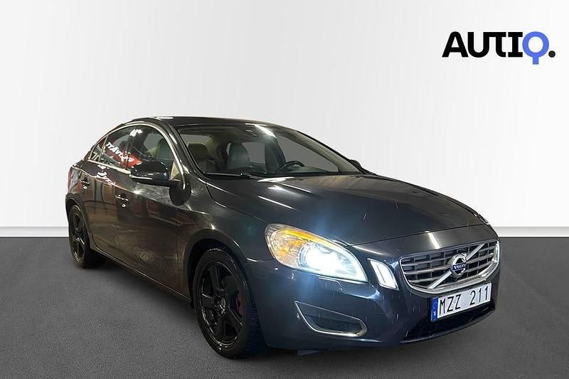 Begagnad Volvo S60 Momentum 116 HK (85 kW) 2012 Savile grey Sedan