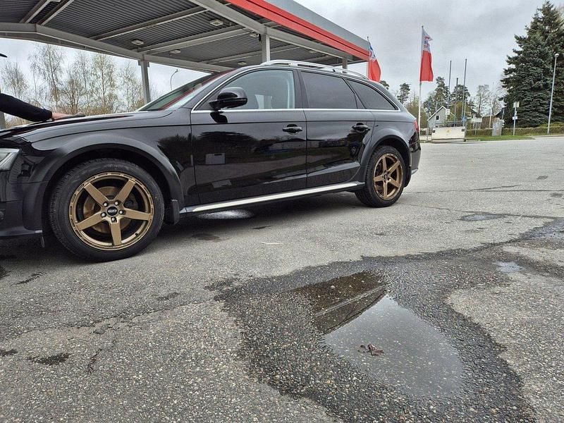 Svart Begagnad 2016 Audi A4 Allroad Kombi | 95 000 kr (Marknadspris) - Bild 1/2