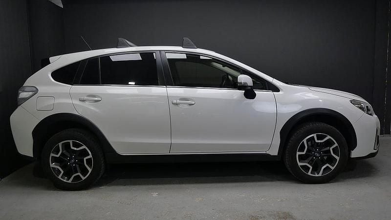 Begagnad Subaru XV 150 HK (110 kW) 2015 Vit SUV