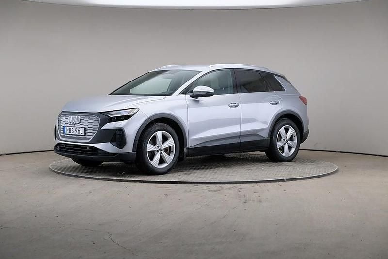 Begagnad Audi Q4 e-tron Proline 150 kW (204 HK) 2022 Silver SUV