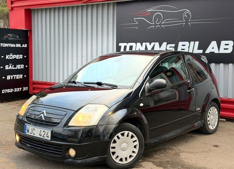 Begagnad Citroën C2 VTR Sport 109 HK (80 kW) 2004 Svart Halvkombi