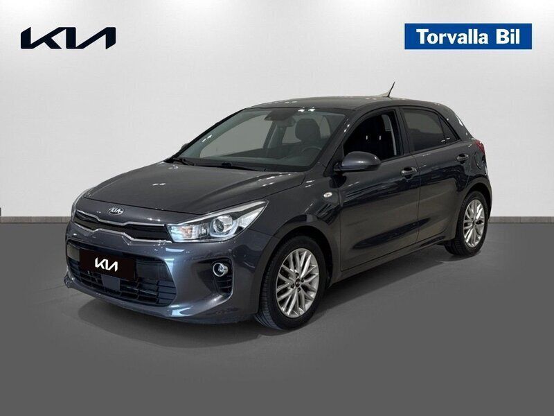 Grå Begagnad 2018 Kia Rio Advance Halvkombi | 129 900 kr (Marknadspris) - Bild 1/4