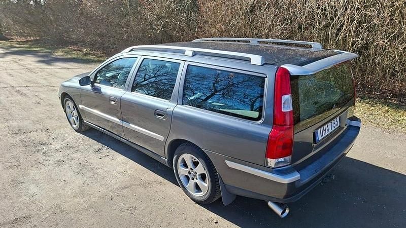 Sport edition Begagnad 2004 Volvo V70 Kombi | 16 500 kr (Bra pris) - Bild 1/4